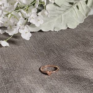 Pandora Freehand Heart Ring